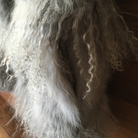 Faux fur grey color vest - Picture 4 of 5